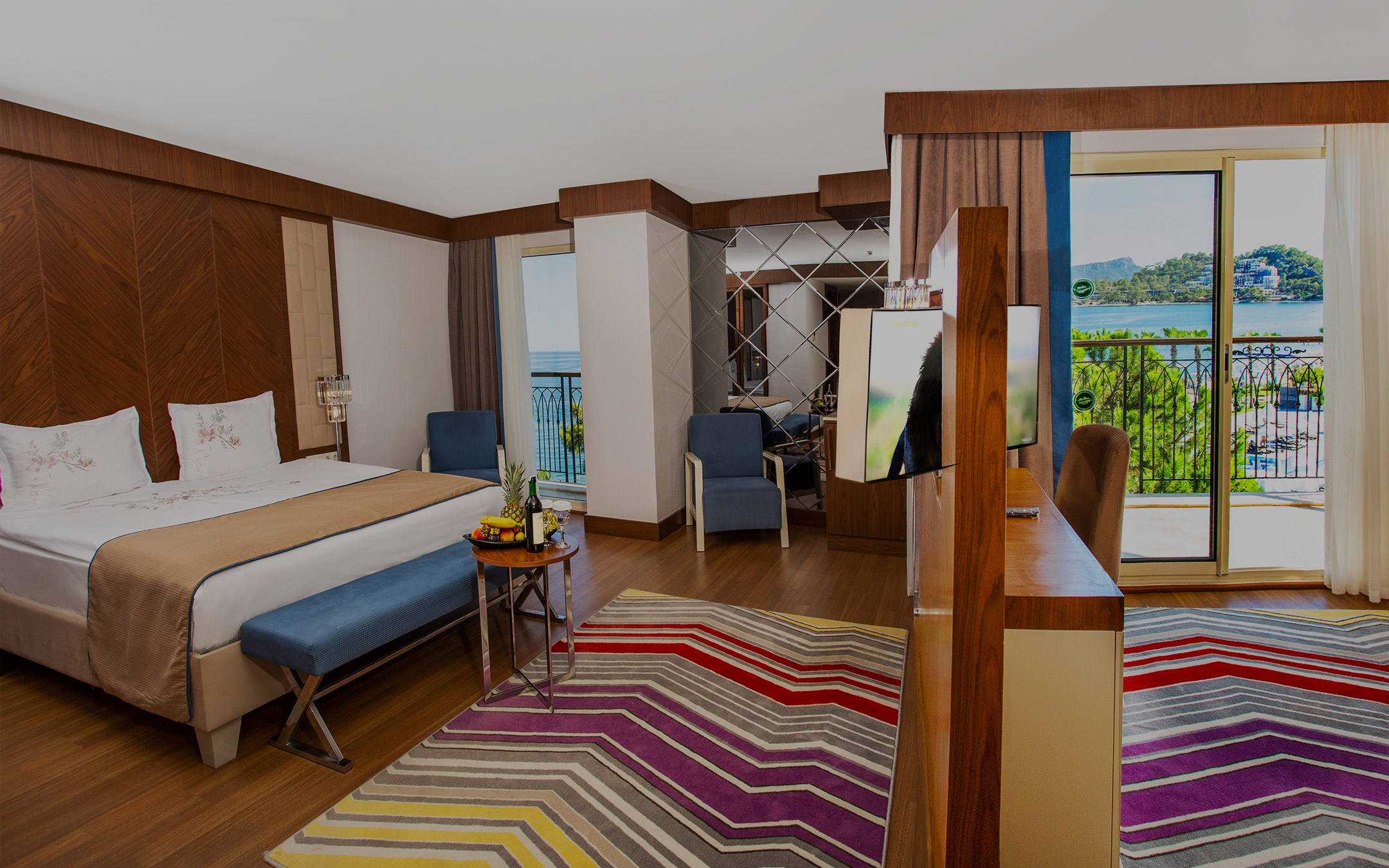 Corner Suite